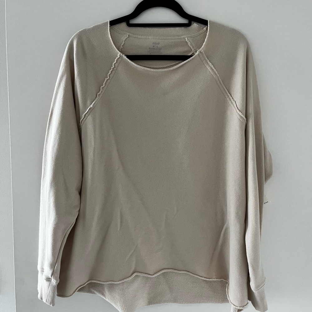 Aeri Distressed Crew Neck